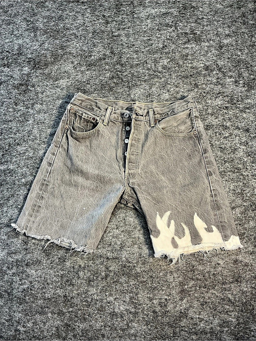 Levi's 501 Cutoff Denim Shorts with Painted Flame Detail Size 34